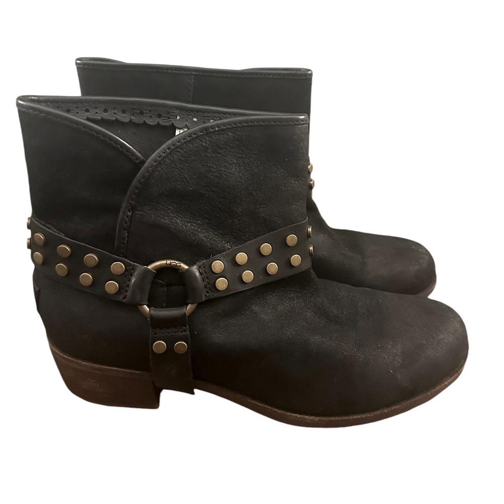 UGG Darling‎ Harness Black Studded Stacked
Heel Suede Leather Ankle Boots Sz 9